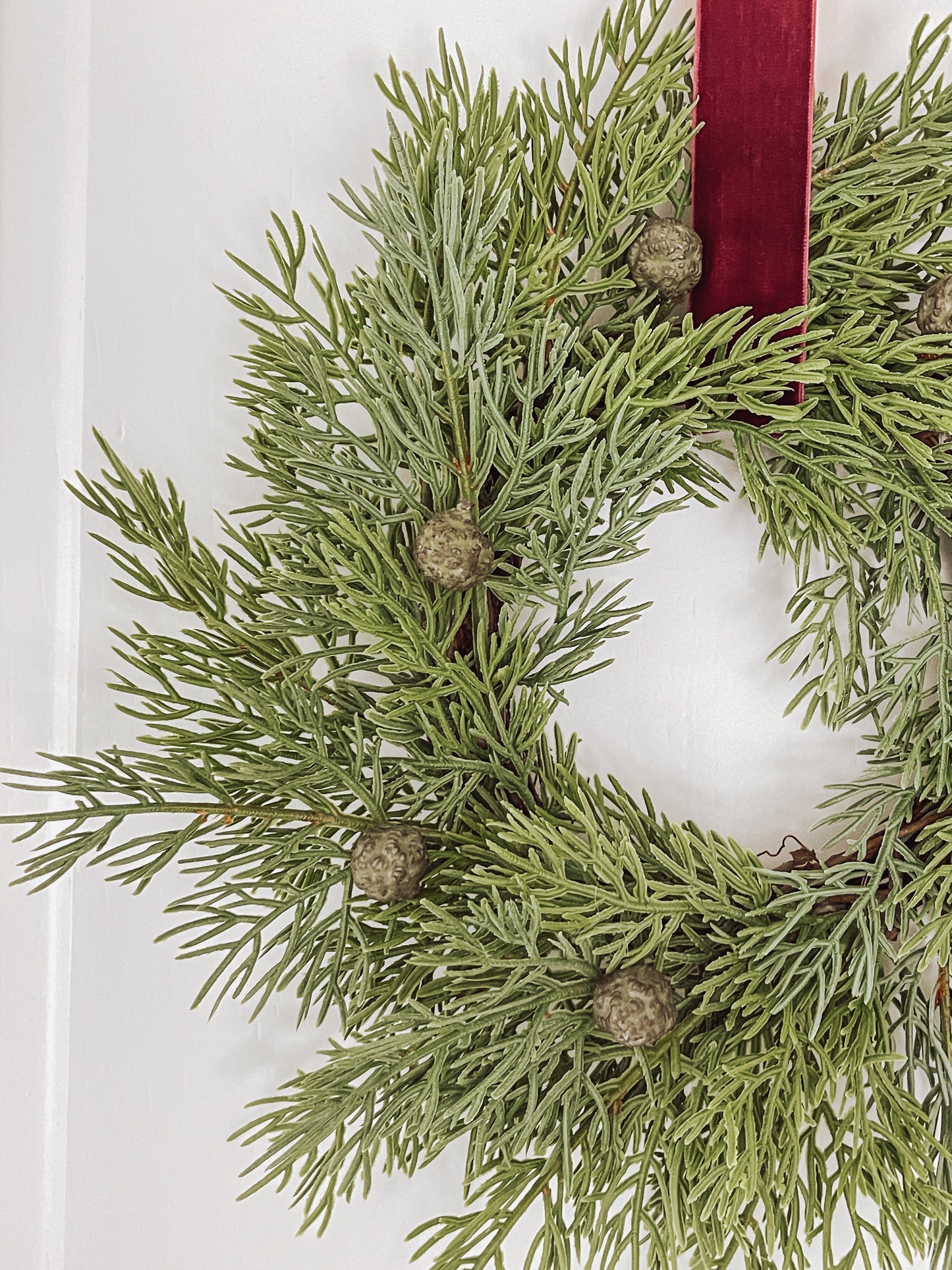 Mini Cedar Christmas Wreath Set with Burgundy Velvet Ribbon