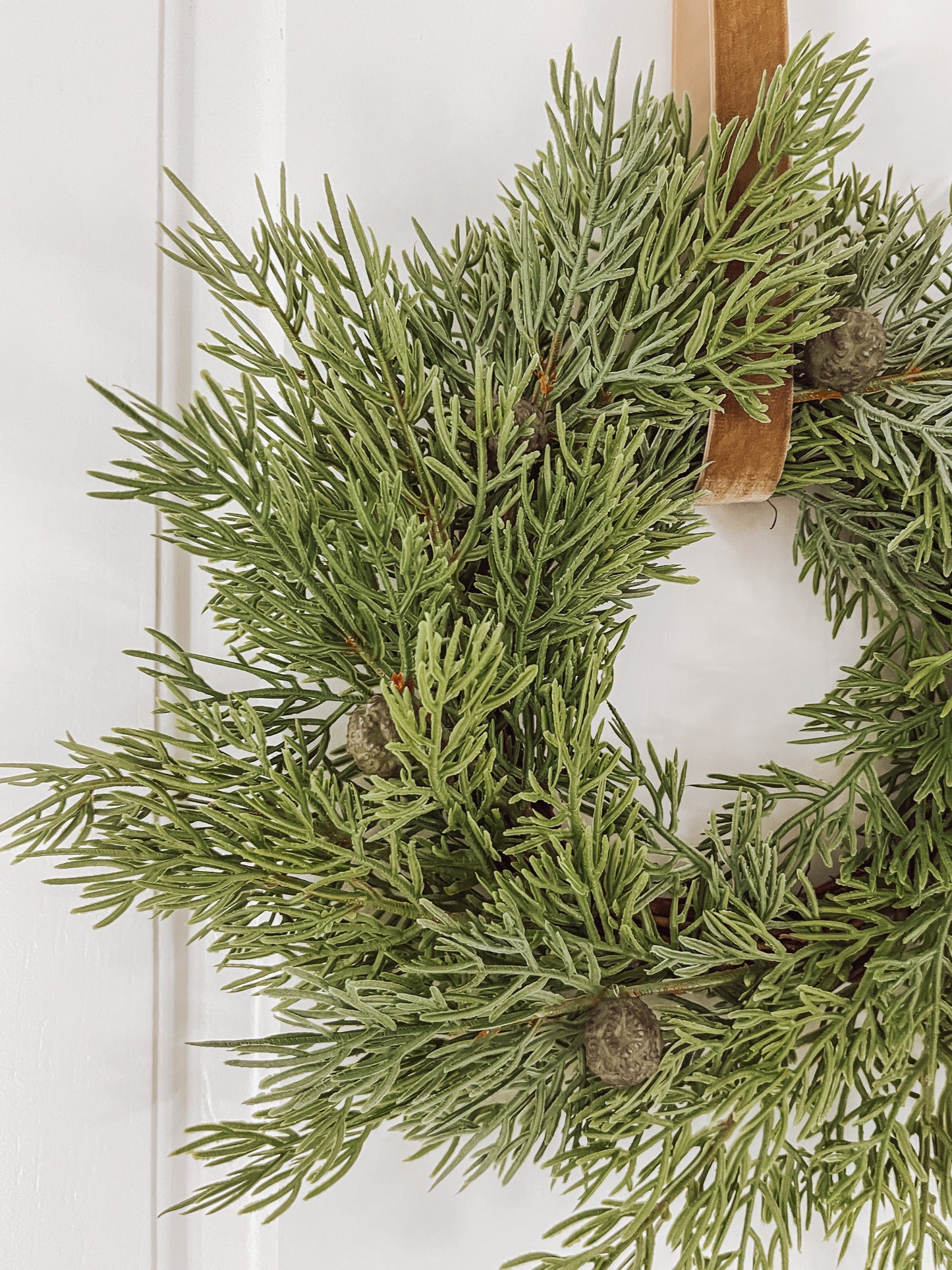 Mini Cedar Christmas Wreath Set with Antique Gold Velvet Ribbon