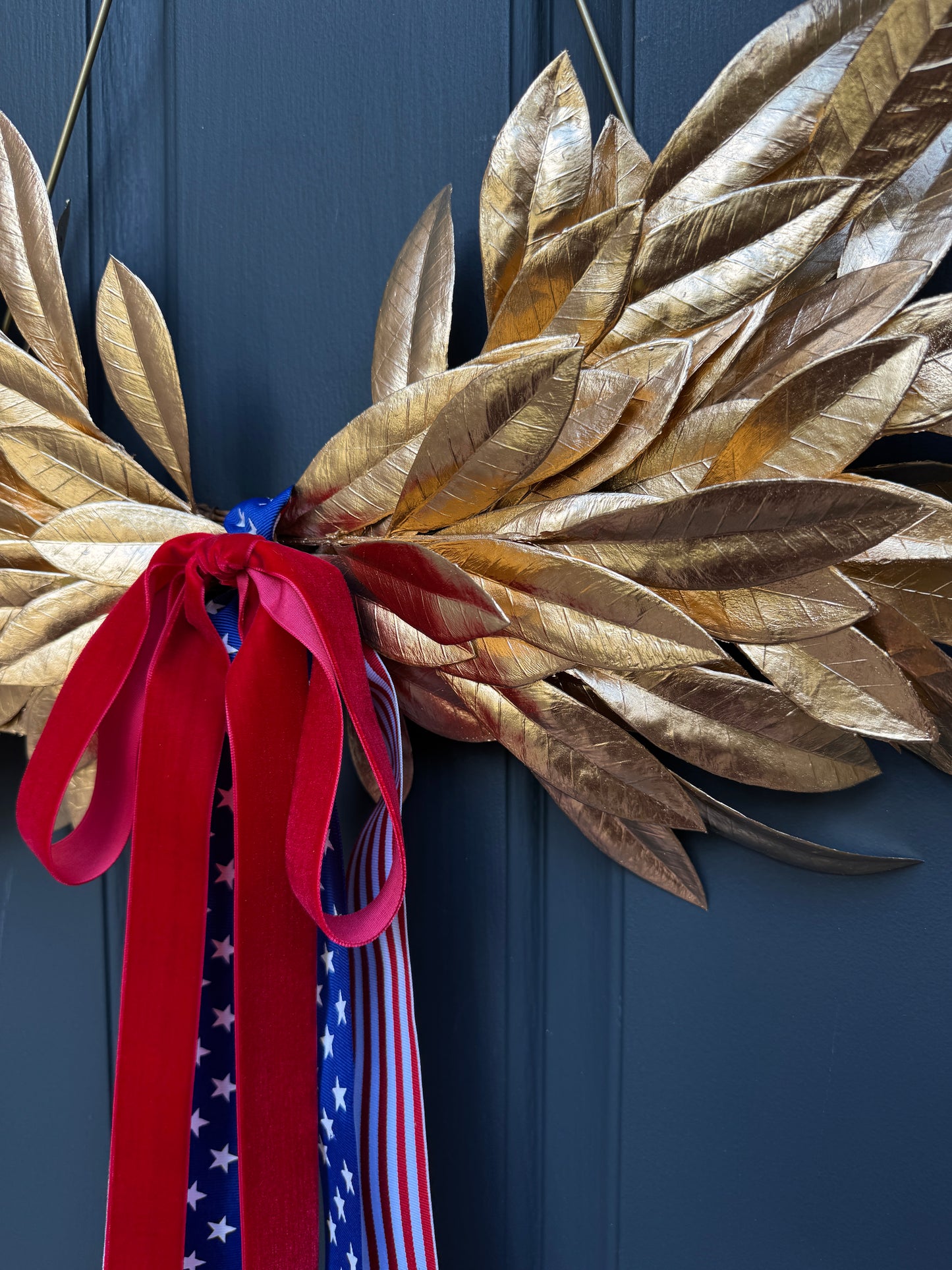 Gold Laurel Patriotic Wreath