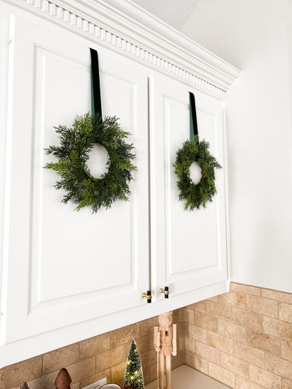 Mini Cedar Christmas Wreath Set with Dark Green Velvet Ribbon