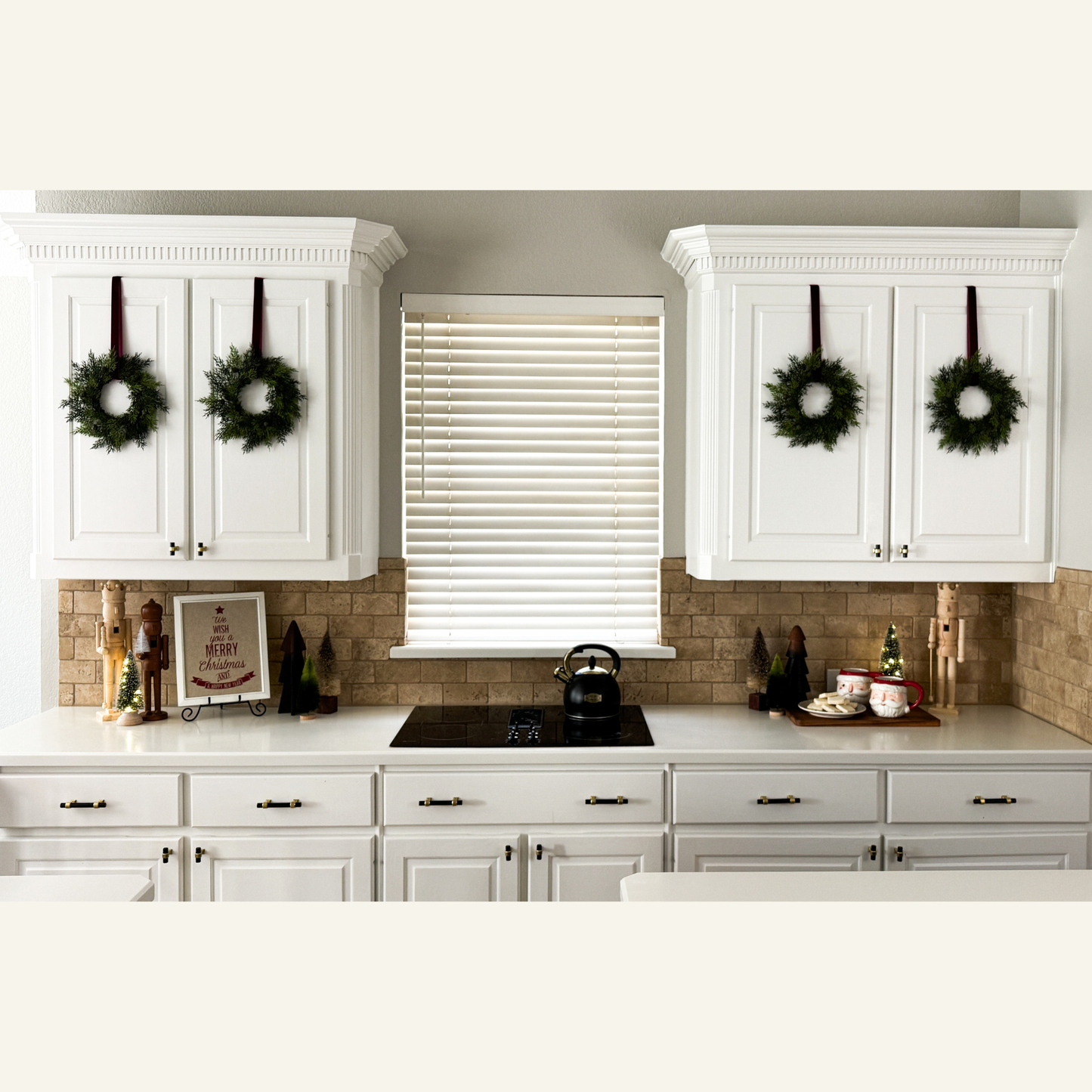 Christmas Wreath Bundle – Norfolk Pine Wreath + Mini Cedar Cabinet Set