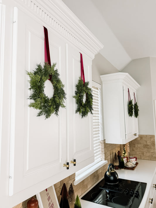 Mini Cedar Christmas Wreath Set with Burgundy Velvet Ribbon