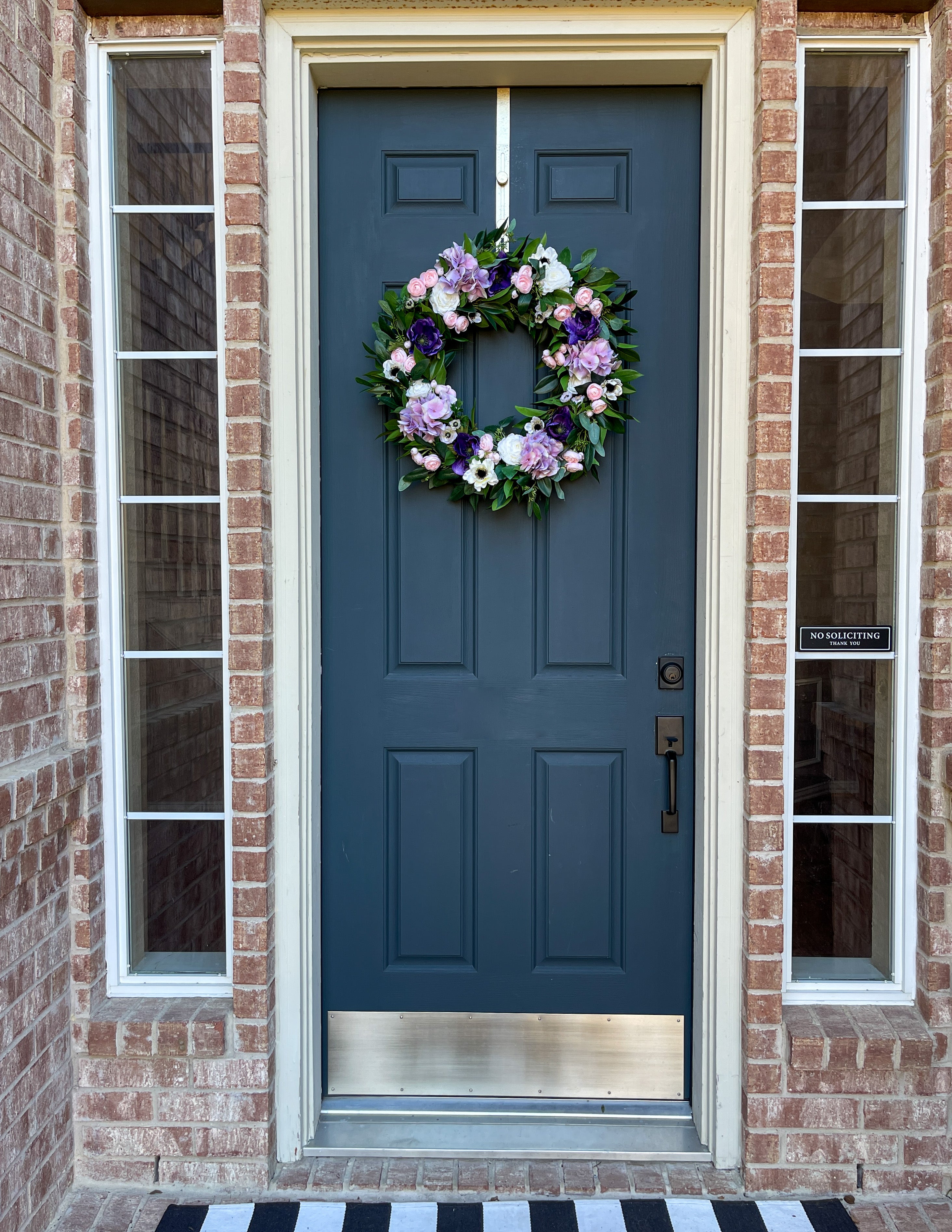 Store Purple Anemone Wreath